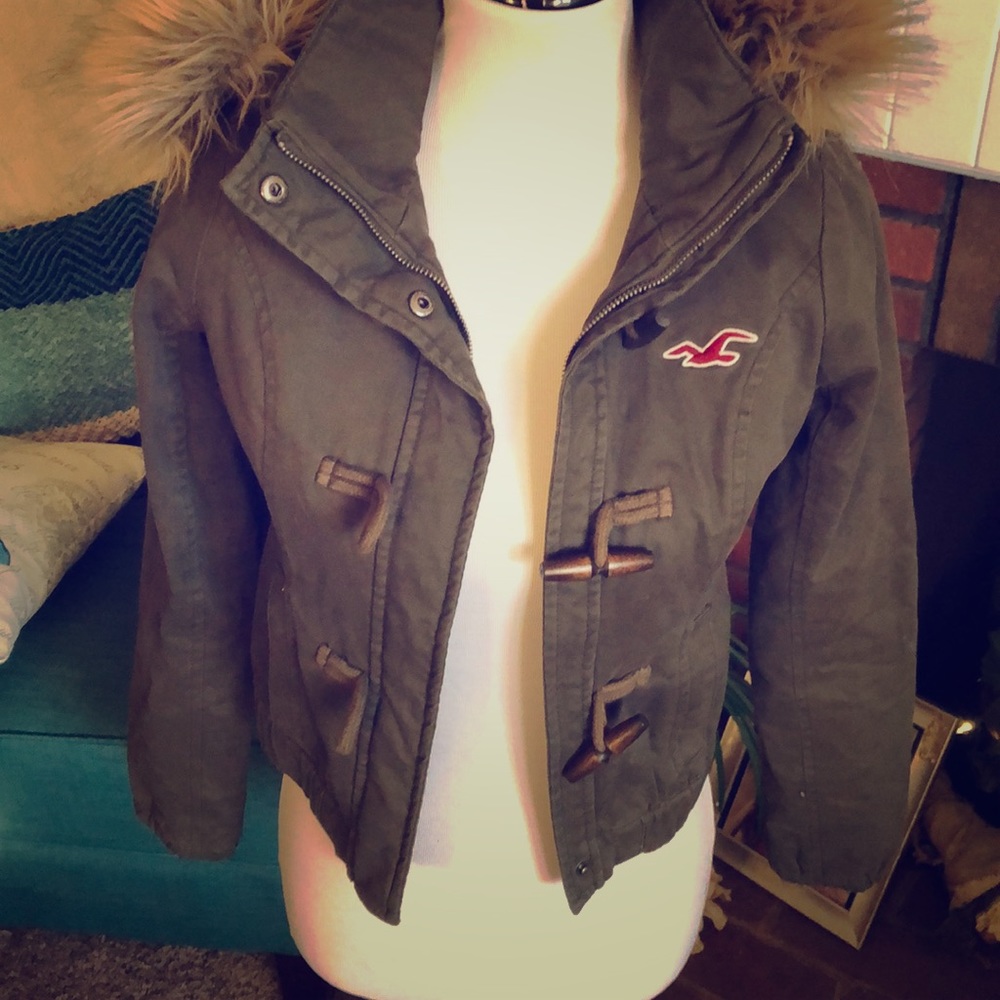 Hollister army green bomber with Fur hood